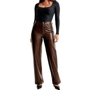Abercrombie & Fitch Curve Love Vegan Leather 90s Relaxed Pant Brown Size 27/4